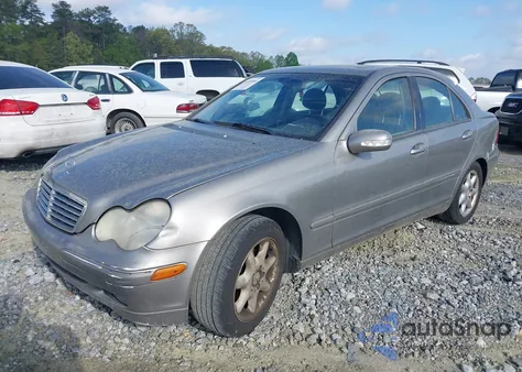 2004 Mercedes-Benz C 240 from USA, damaged, VIN WDBRF61J64F527381